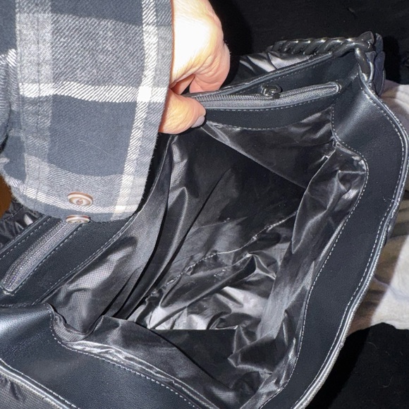 Rebecca Minkoff Black Quilted Shoulder Bag XL Like New - Picture 6 of 15